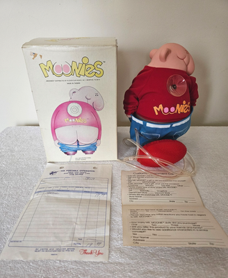 RARE New In Box Vintage The Original Moonies Car Window Cling Gag Prank