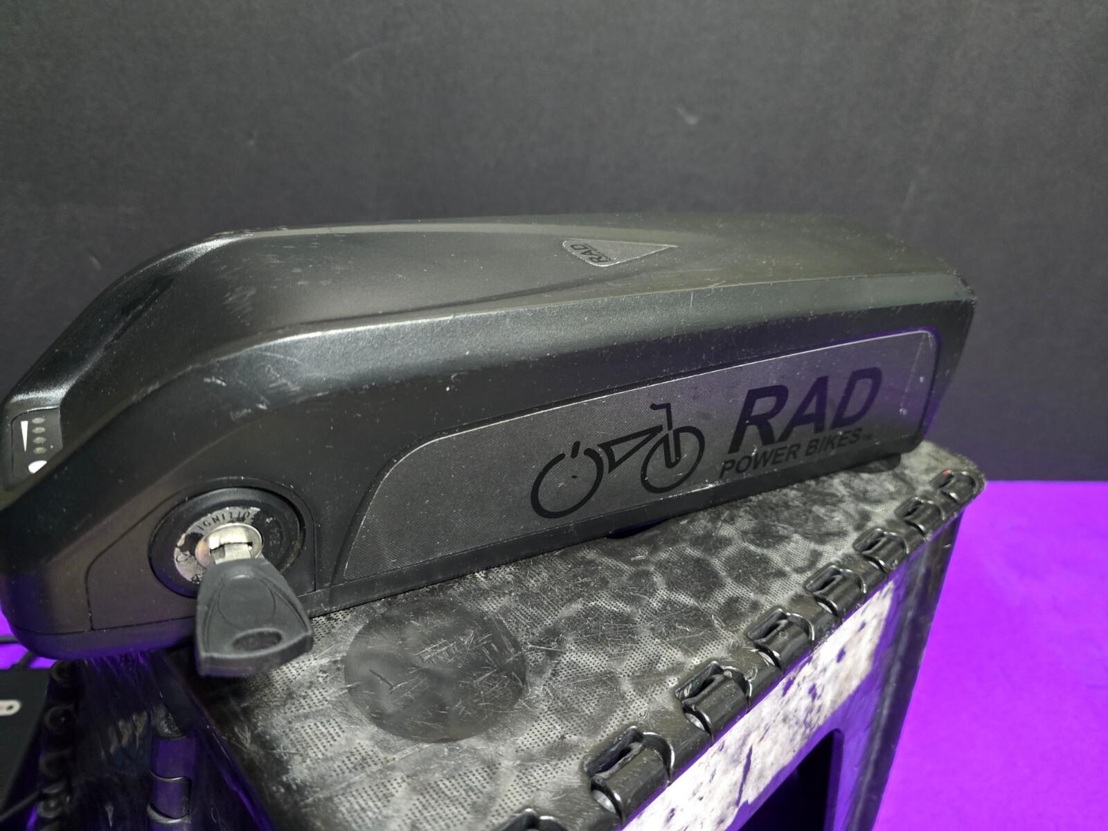 Rad Power Bikes Lithium Ion 48V 14ah 672 Wh External Ebike Battery Pack rad-power-bikes-lithium-ion-48v-14ah-672-wh-external-ebike-battery-pack