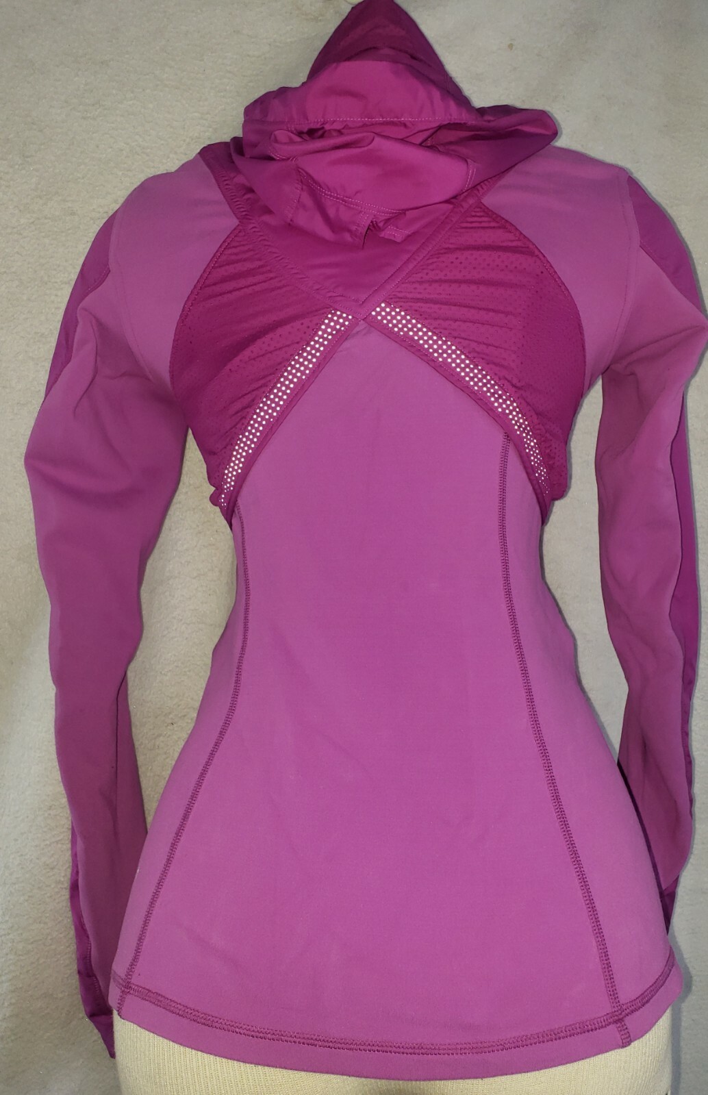 LULULEMON KANTO CATCH ME VIOLET HOOD PONYTAIL RUNNING… Gem