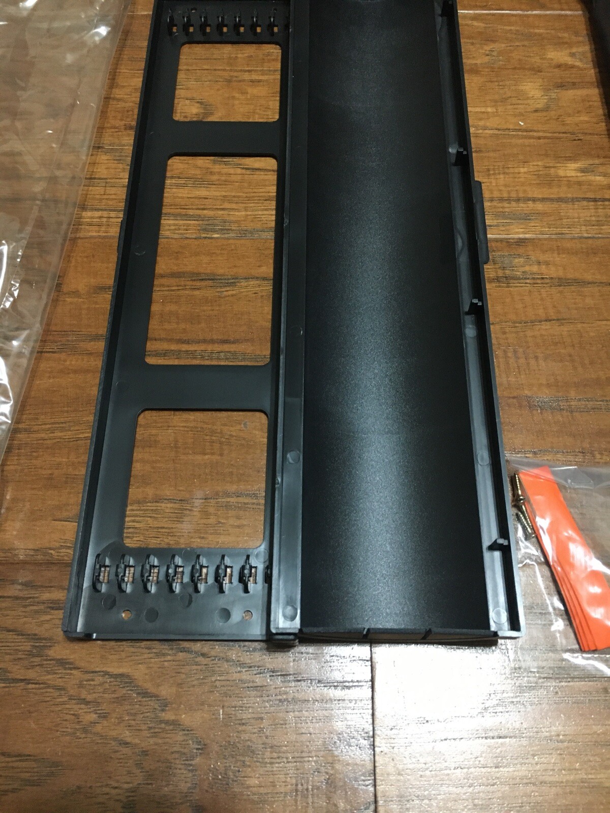 Picture 2 of 8