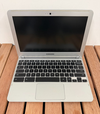Samsung Chromebook XE303C12 11.6'' Laptop - PARTS ONLY
