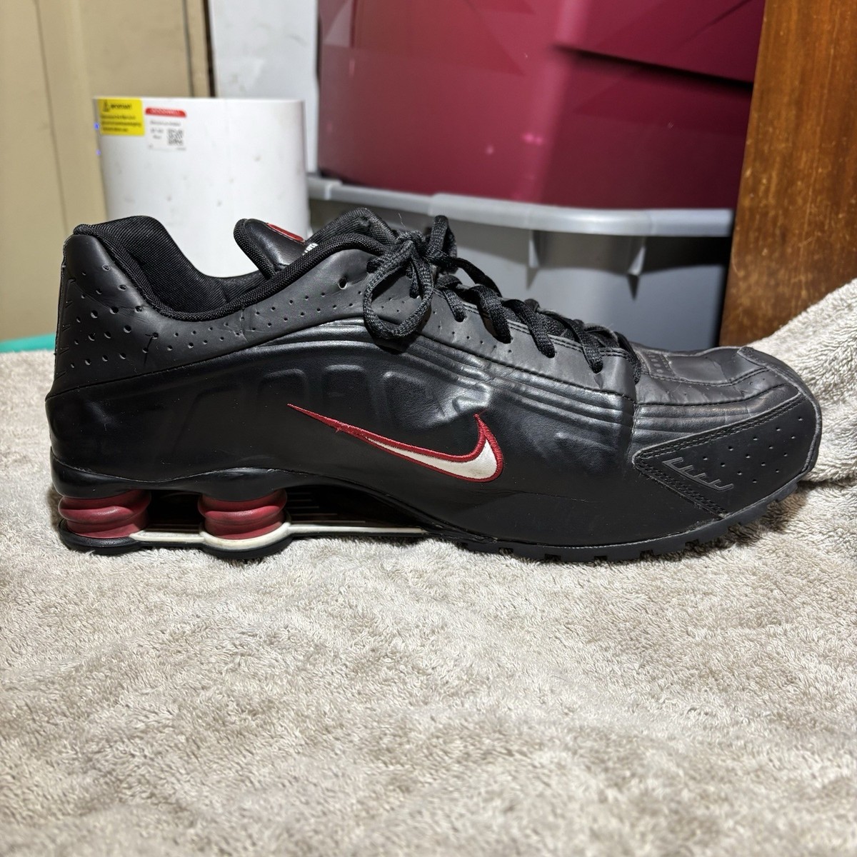 【Nike】★大人気★ Shox R4 M University Red/Black Nike Shox R4 Men's Size 14 Black University Red RARE