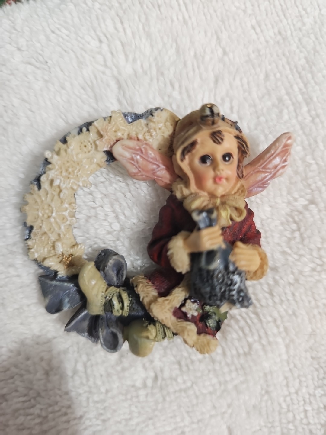 Boyds Bear Folk Wear Astrid Frost  Frost Flakes Brooch Pin, item number 26309