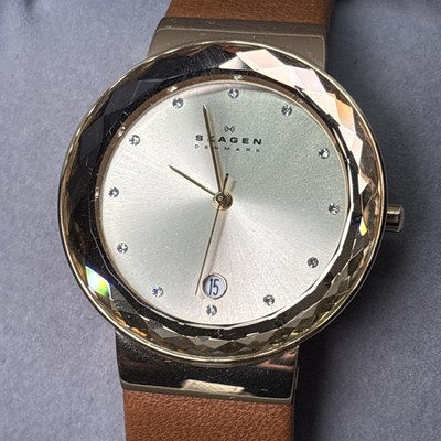 Skagen Denmark Womens Gold Tone Watch w/Date Dial Leather