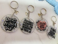 Personalized Pet Name Paw Print Resin Keychain   Custom Glitter Dog Cat Charm