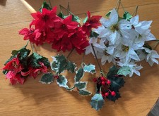 25 Christmas Ponsettias/Holly Flower Arrangements/Wreaths