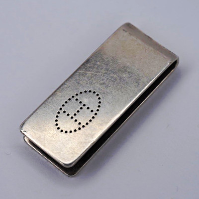 Hermès Silver Tone Money Clip with Logo Accent for Men, Solid Pattern