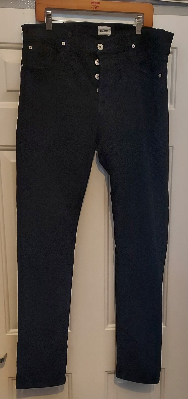 Picture 1 of 11