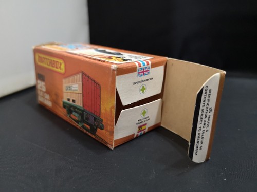 P753-MATCHBOX SUPERFAST MB25 FLAT CAR WITH BROWN N.Y.K. CONTAINER AND BOX - Picture 12 of 12