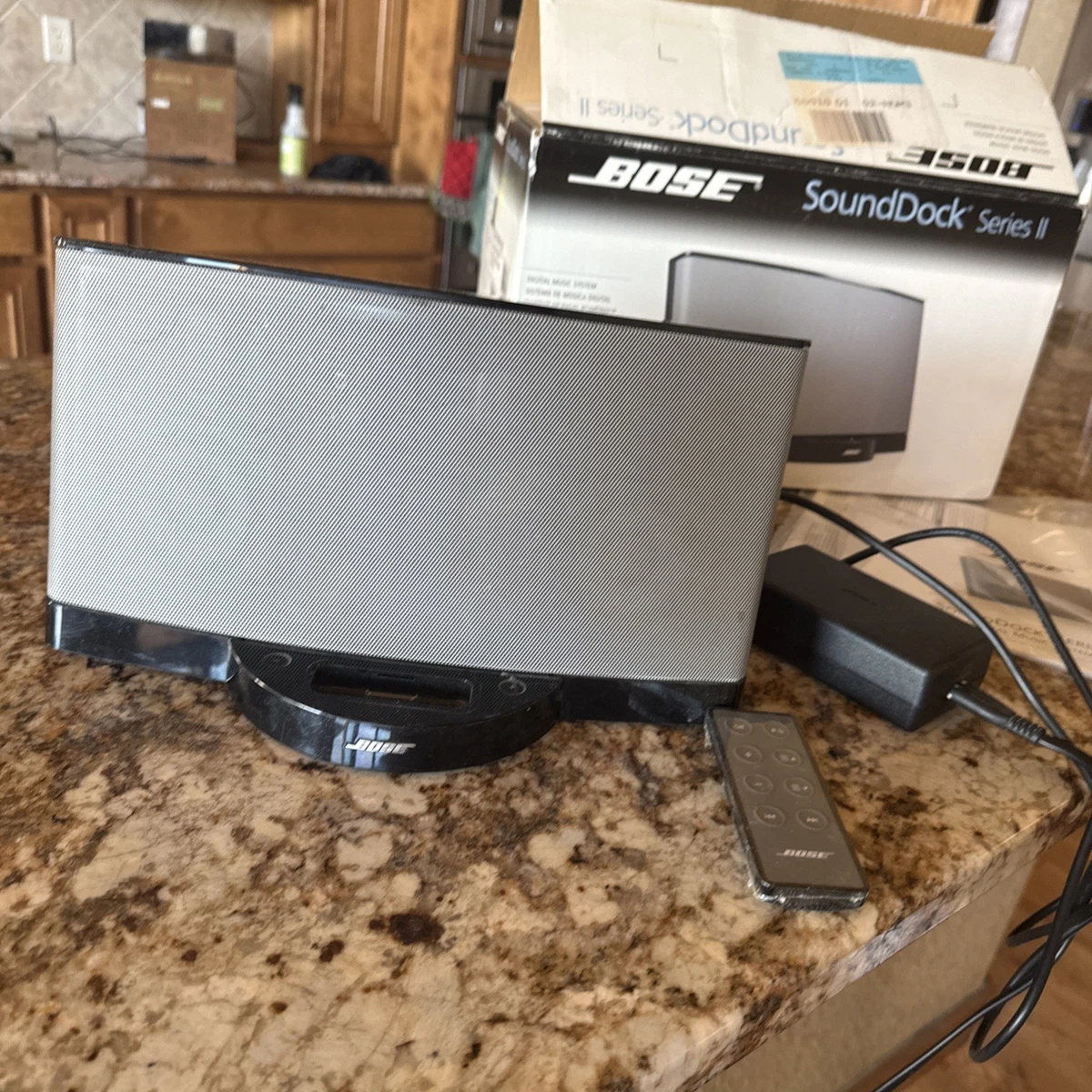 25+ Bose SoundDock Series II Audio Player Docks & Mini Speakers