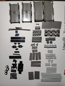 LEGO Spider-Man 4852 The Final Showdown - Parts 95% Complete - NO Minifigures
