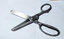 COMPTON: 2434 9 Inch Fabric Serrated Scissors Made in USA VINTAGE.