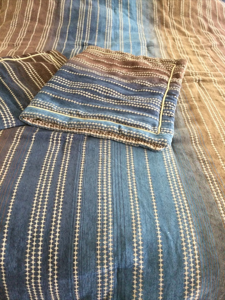 Juego de edredón Croscill King texturas a rayas suroeste tono azul marrón 2 fundas Foto 2 de 4