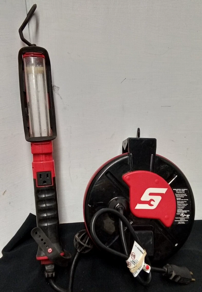 SNAP ON Retractable Extension Cord 125V Fluorescent Angle Shop Light R2 KB2FLS