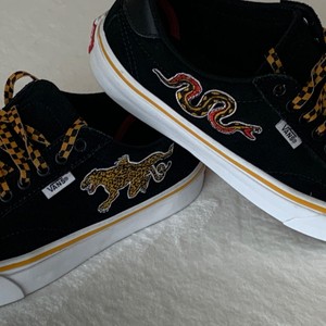 vans cheetah trainers