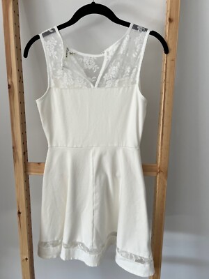 Monteau Fit & Flare Lace Dress White ( S )