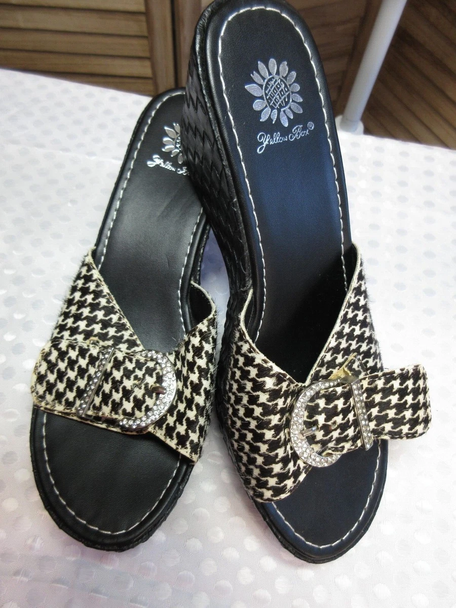 Houndstooth yellow box flip flops sale