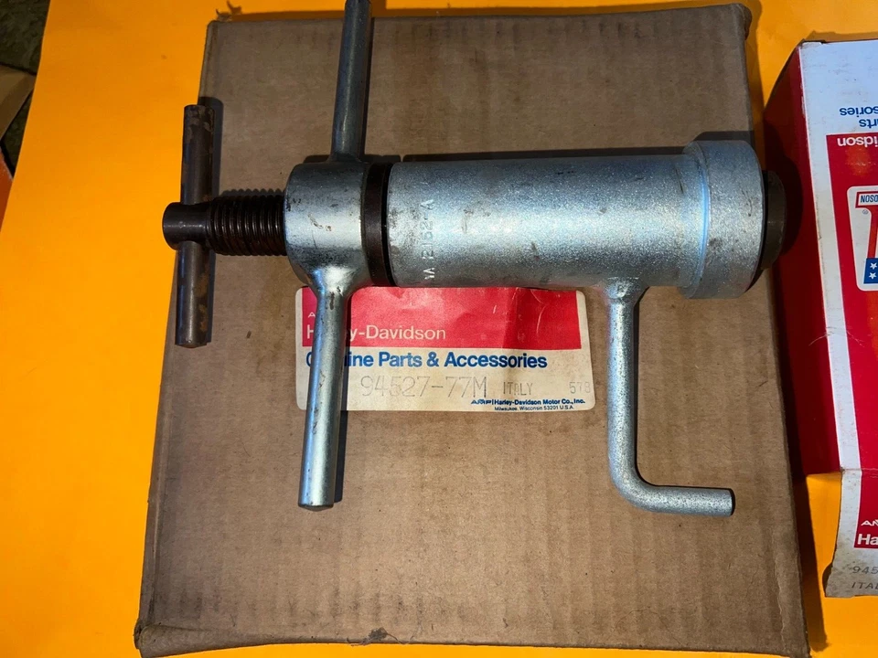 AERMACCHI HARLEY AMF MX250 HERRAMIENTAS ESPECIALES para MX 250 equipadas con Motoplat Foto 2 de 4