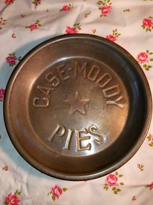 Vintage Original Rare Case Moody pie pan Metal 9.25'' Rustic Farmhouse Homecore 