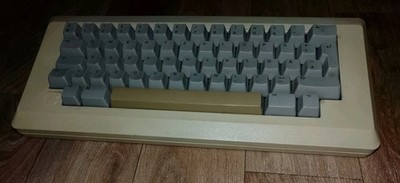 Apple Macintosh M0110D Tastatur Keyboard für Apple Macintosh 128K 512K Plus ED 
