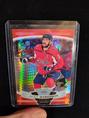 2019-20 O-Pee-Chee platino rosso prisma #149/199 Alex Ovechkin #25 JC - Foto 1 di 3