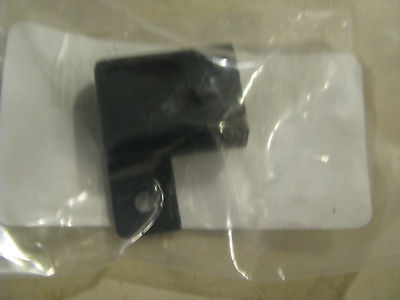 DAIMLER TRUCKS DUMMY CONNECTOR RECEPTICLE # 12033731  NSN: 5935-01-337-0288