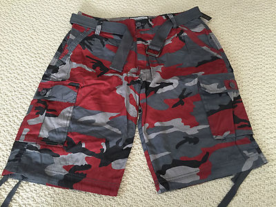 red camo cargo shorts