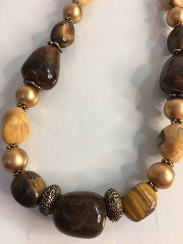 Chunky Faux Stone And Gold Bead Bohemian Necklace Beautiful Costume Jewelry - Picture 8 of 10