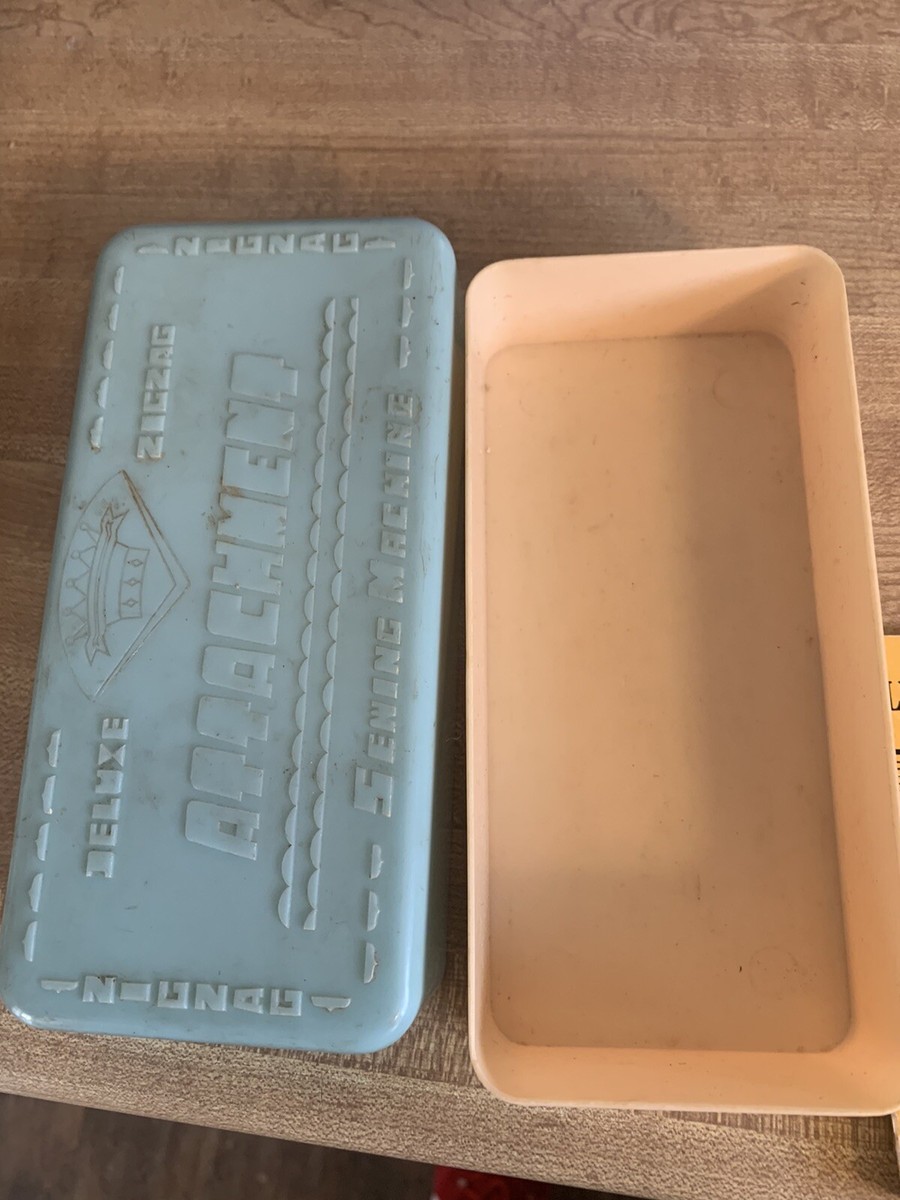 Vintage Deluxe Zigzag Sewin Machine Attachments 18CAMS Original