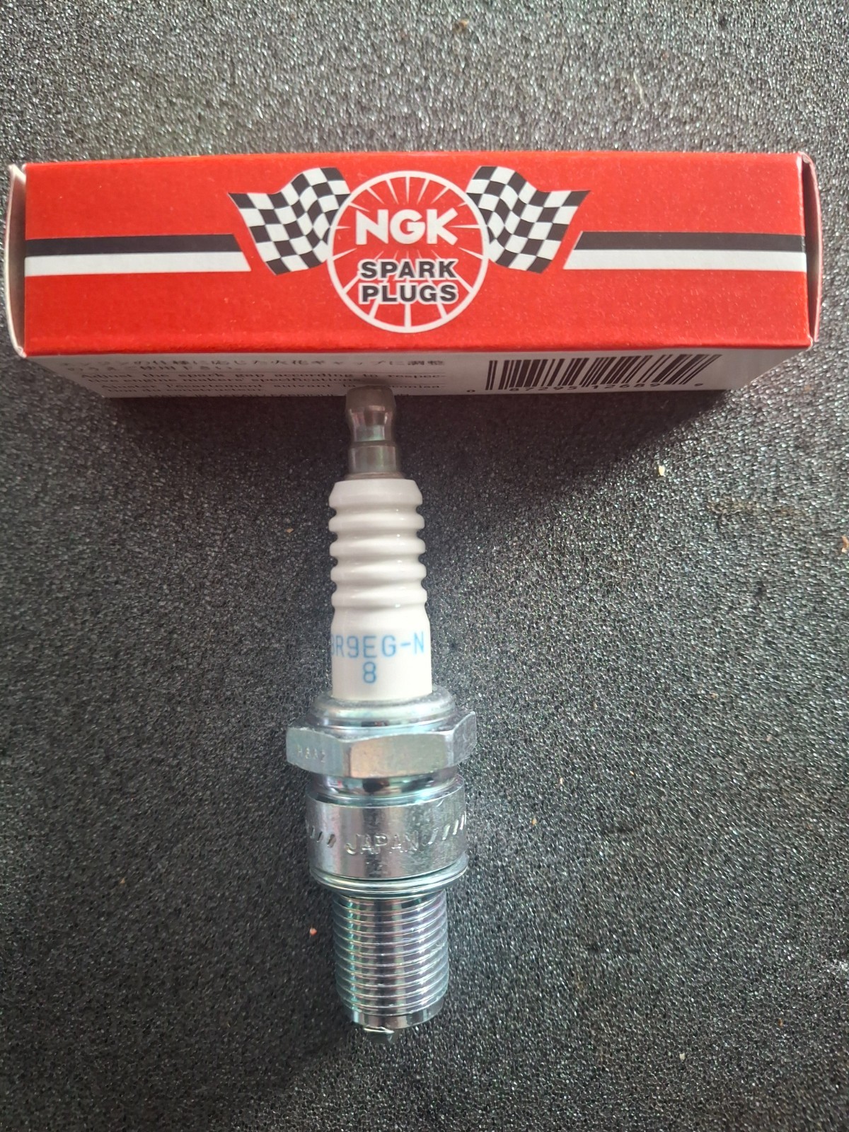 2689Spark Plug â Standard Spark Plug - BR9EGN8 EACH