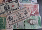 World Foreign currency 10 *small and Large Bank Notes* lot Q348 — photo 8