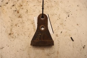 2008-17 FREIGHTLINER CASCADIA 125 EXHAUST MUFFLER BRACKET MOUNT 04-26261-000 OEM