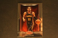 2021-2022 Panini Chronicles Trae Young Panini Honors #689