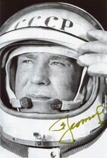 Alexei Leonov COSMONAUT autograph, signed photograph