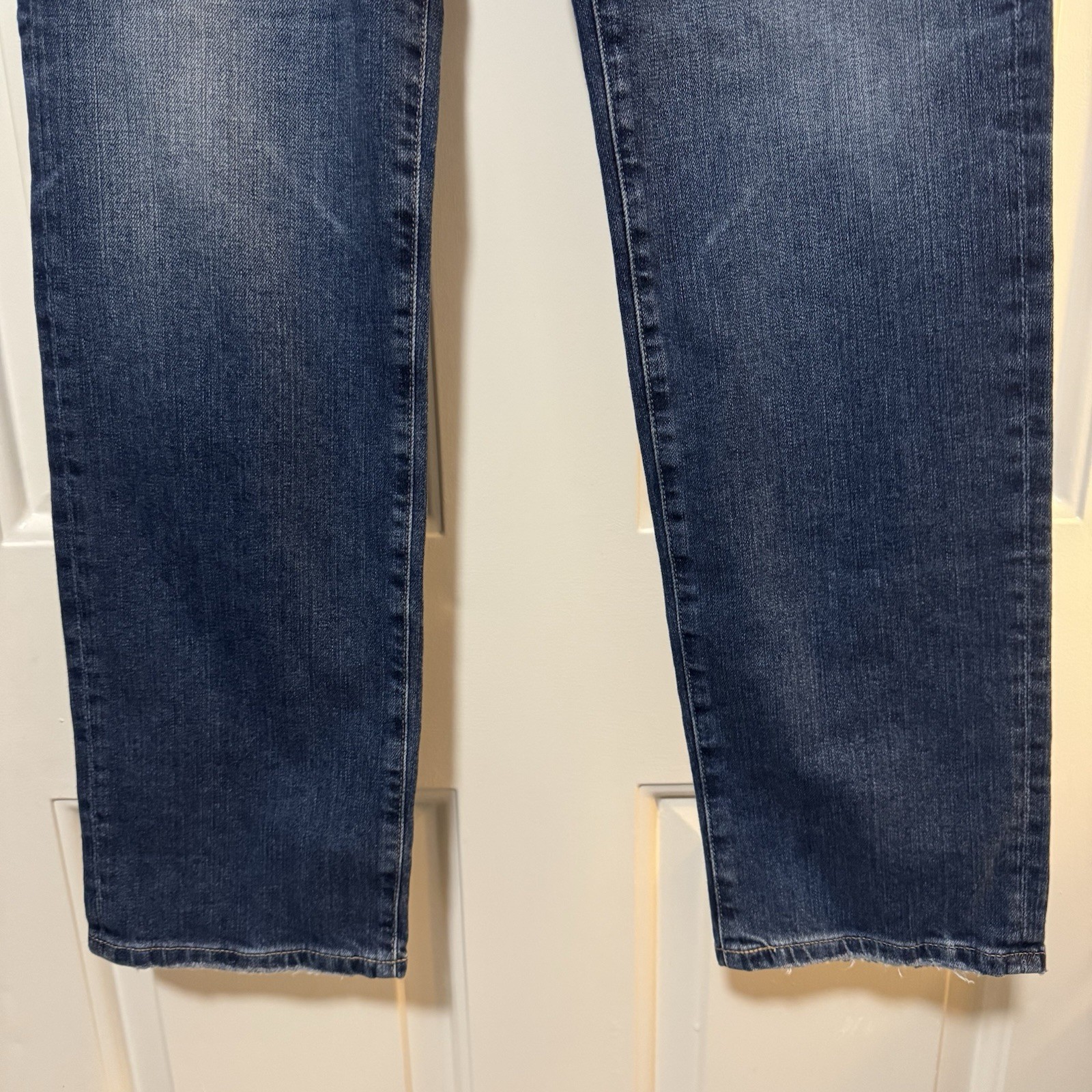NWT $245 AG Jeans Sandra Straight Jeans in 15 Years Prague AG Jeans Size 19 thumbnail 3