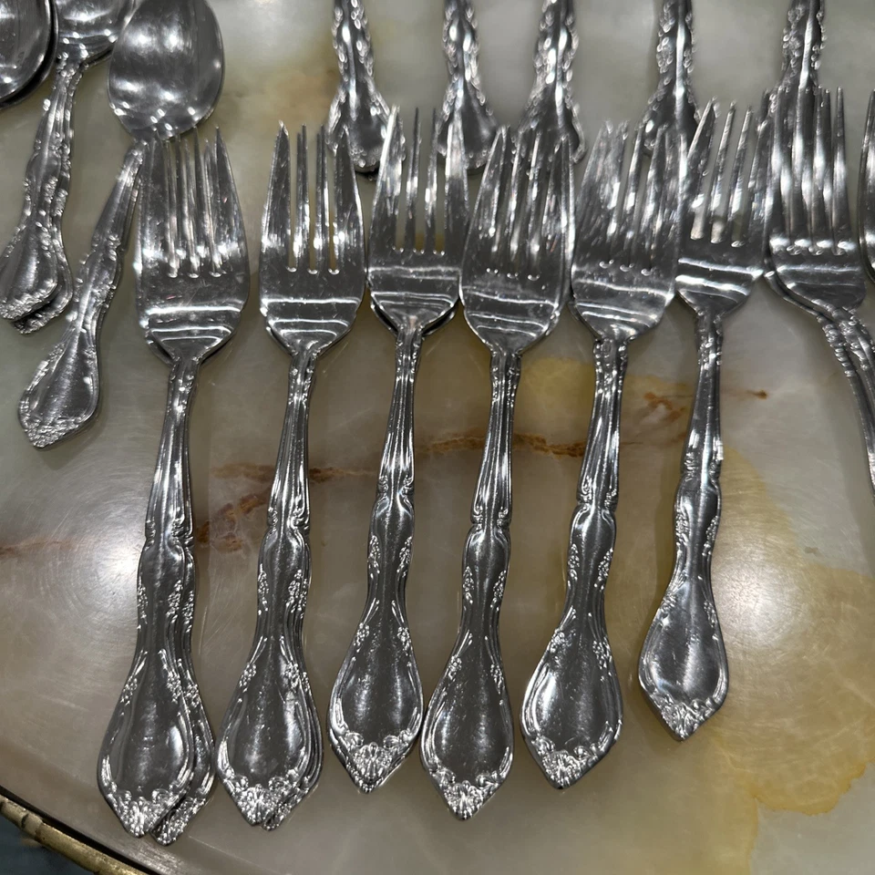 51 PCs "Winter Rose" Supreme TOWLE 18-8 Service for 8 W/extra Pieces Serving - Image 4 of 4