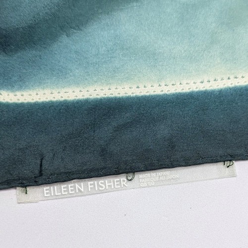 EILEEN FISHER Silk Shibori Rectangular Lightweight Scarf Blue White - Picture 4 of 4
