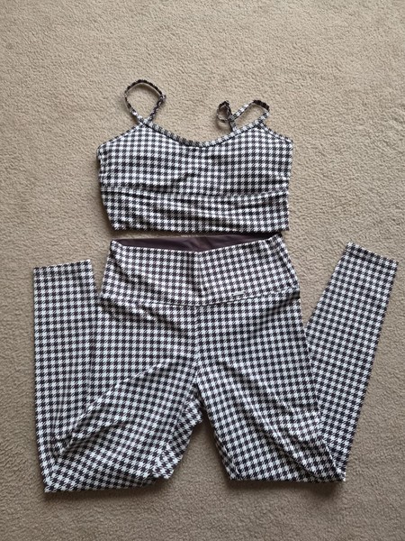 AIM'N Off-White Dogtooth Set Sports Bra & Leggings Size M Activewear Gym Set