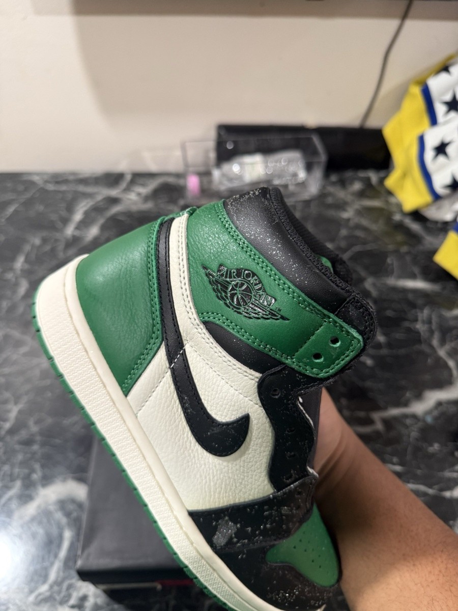 Jordan 1 Retro High OG Pine Green 2018 Size 8.5 Brand New