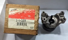 NEW Spicer 3-4-285-1X Yoke 