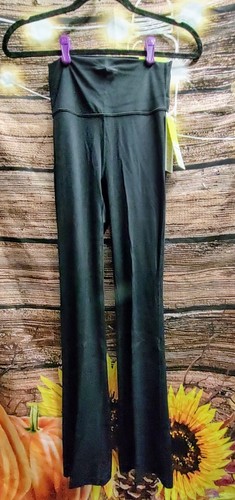 Women's Everyday Soft Ultra High-Rise Flare Leggings - All In Motion, BLACK, XS - 第 1/4 張圖片