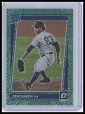 2021 Donruss Optic #54 Deivi Garcia Green Dragon #/88