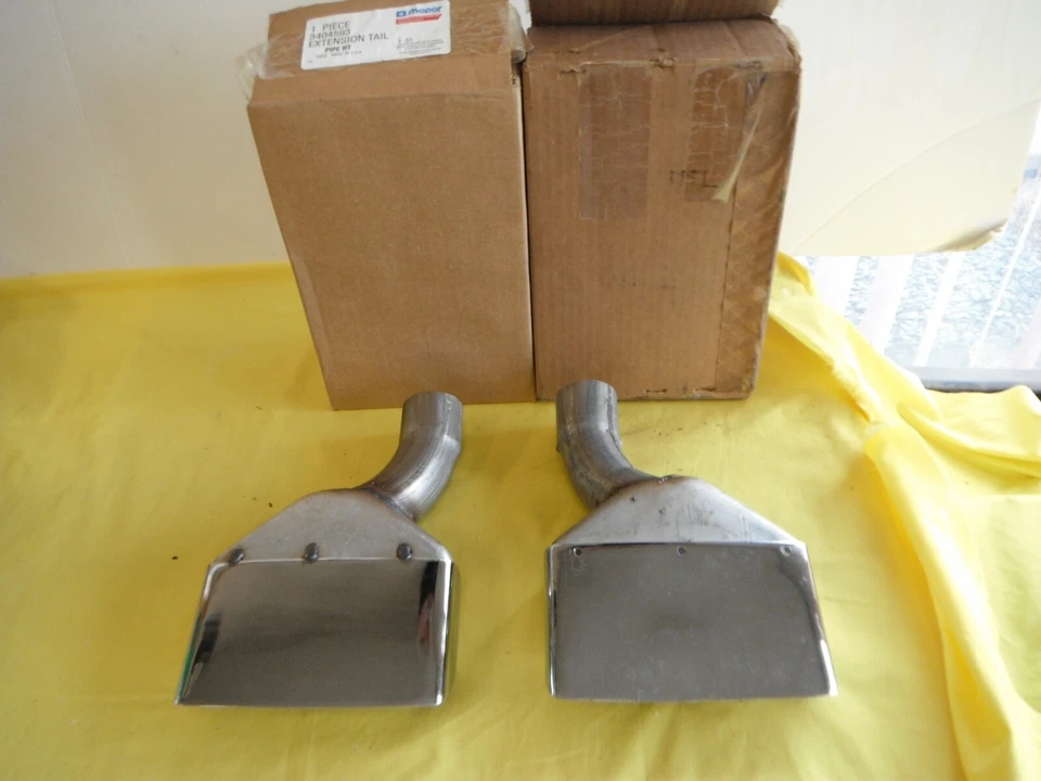NOS 1970-1974 PLYMOUTH CUDA & DODGE CHALLENGER CHROME EXHAUST TIPS MOPAR - Изображение 2 из 4