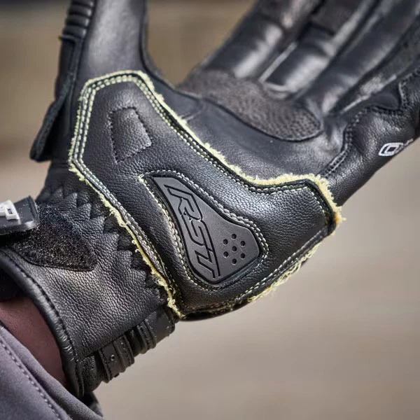 RST Tractech Evo 4 Short Leather Black white, photo 9 of 11