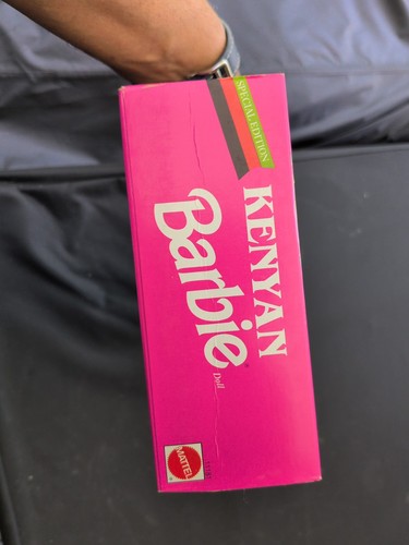 KENYAN BARBIE 1993 DOLLS OF THE WORLD COLLECTION W/BOX - Picture 13 of 18