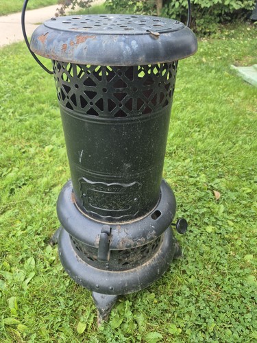 VINTAGE EZ- WAY KEROSENE HEATER