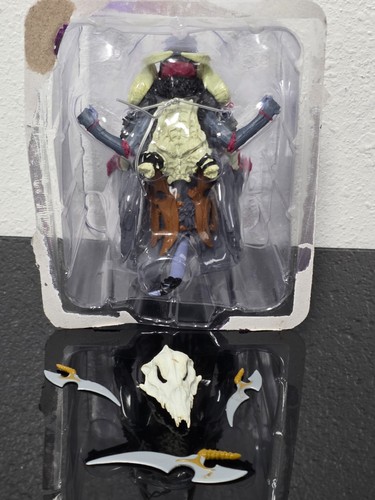 Funko Dark Crystal Age Resistance Hunter 3.75" Action Figure Skeksis - Picture 2 of 3