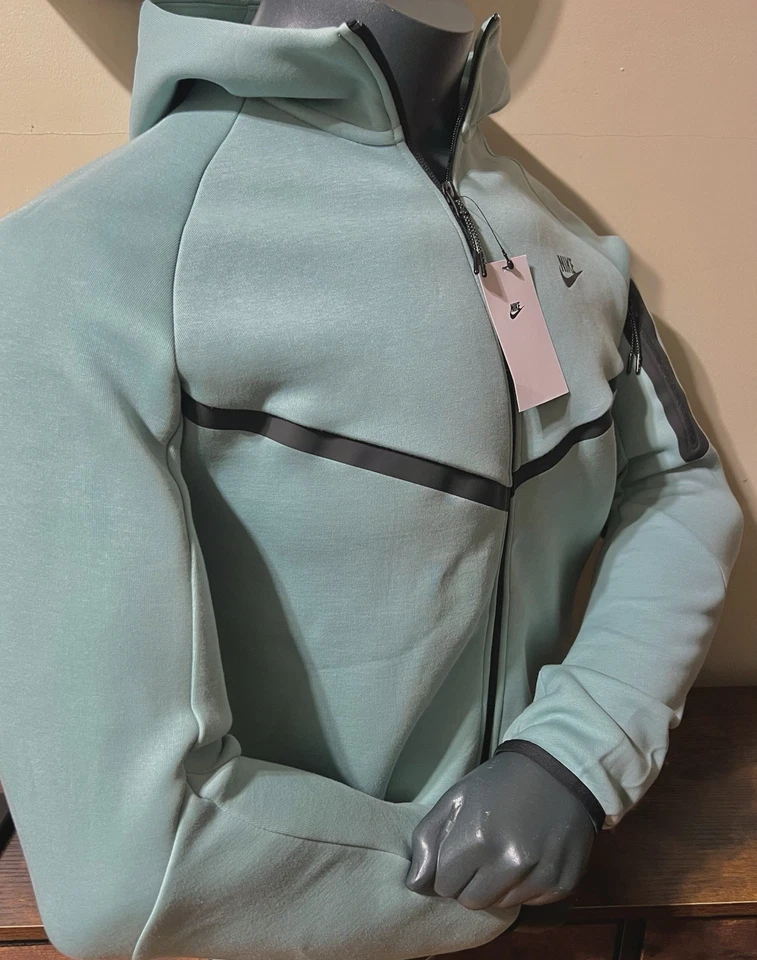 Chaqueta con capucha para hombre Nike Tech polar con cremallera, verde menta, grande Foto 2 de 4