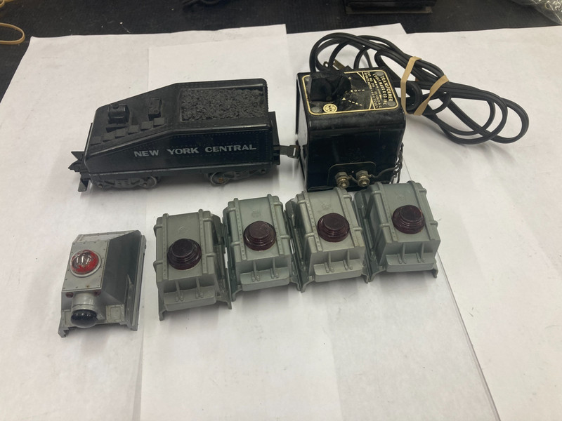 Marx toy train Transformer, 5 Bumpers, New York Central Tender