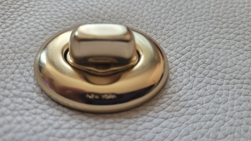 Borsa a tracolla Coach Turnlock Hobo pelle ciottolata colore gesso bianco oro ferramenta - Foto 5 di 17